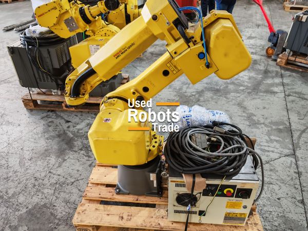 <?$this->content($robots, 'title', $lang)?>